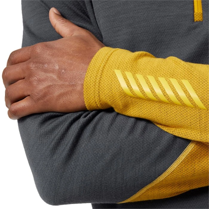 Helly Hansen Lifa Merino Midweight 1/2 Zip Baselayer Top 4 Helly Hansen Lifa Merino Midweight 1/2 Zip Baselayer Top - Image 4